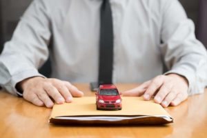 Memilih Asuransi Mobil: Kunci untuk Keberhasilan Finansial