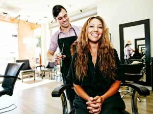 Affordable Hair Salon London: Markdown’s Budget-Friendly Options
